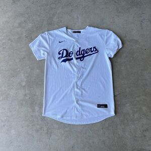 Nike MLB Authentic Collection L.A. Dodgers Julio Urias #7 Jersey Size - XL